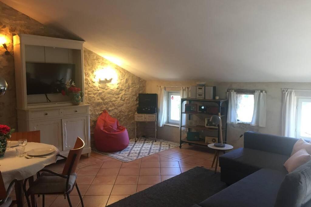 Gite Cocotte Luberon, Forcalquier Pierrerue  外观 照片